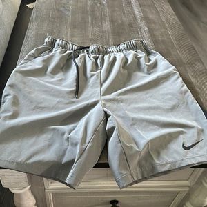 Nike Short (Gray)